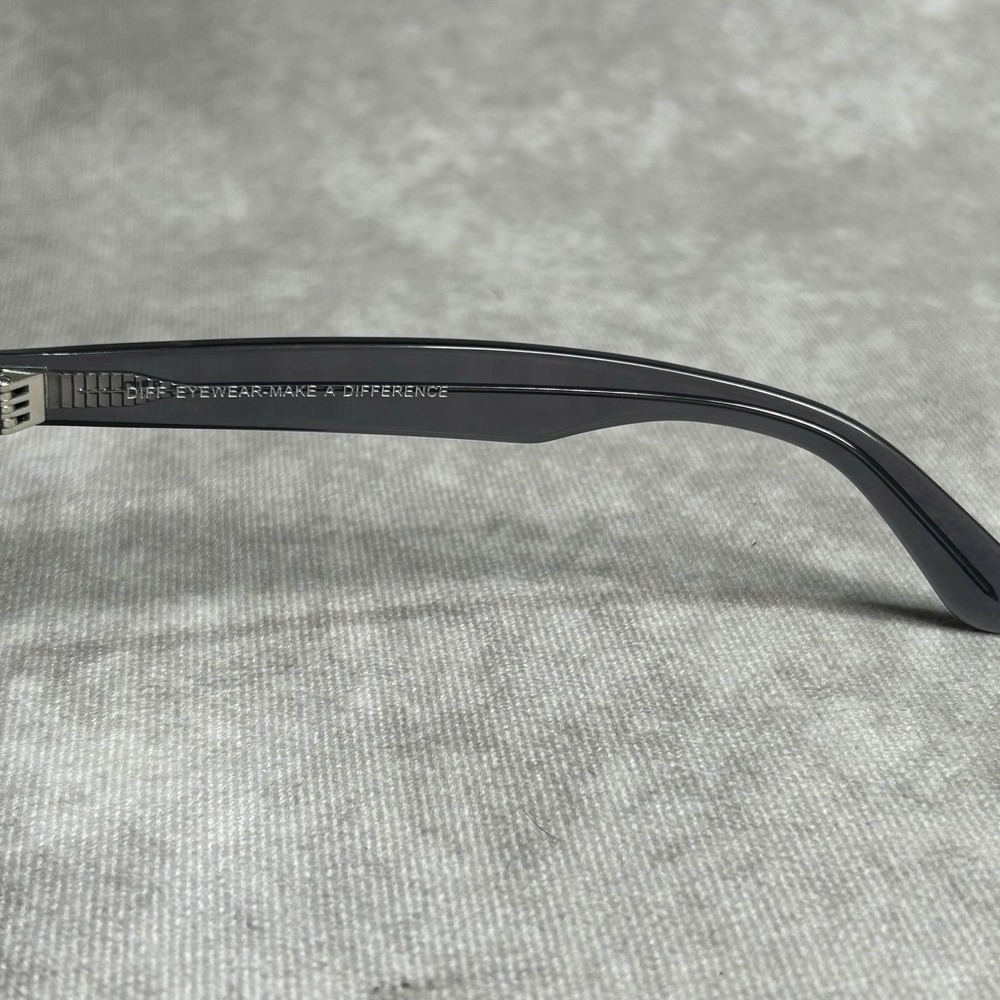 Diff Eyewear Grey Translucent Sunglasses Sm-Gr45 … - image 3